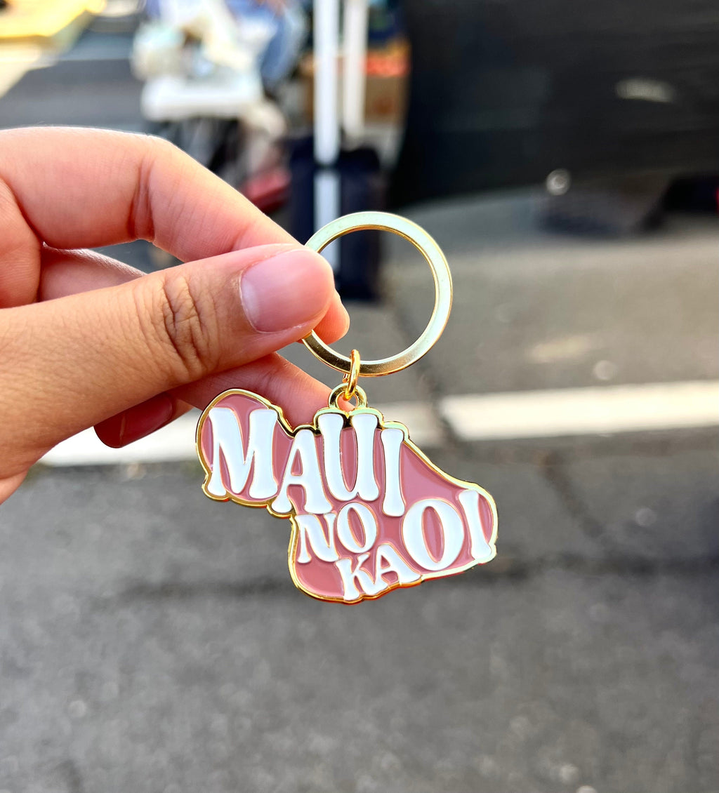 Maui No Ka Oi, Soft Enamel Gold Metal Keychain, 2x1.5"